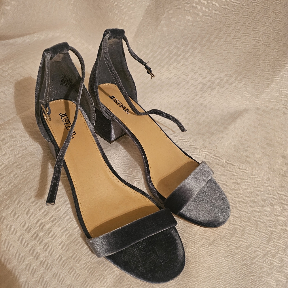 JustFab Elegant Black Velvet Heels